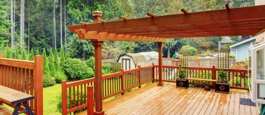 Choisir un modèle de pergola à prix avantageux